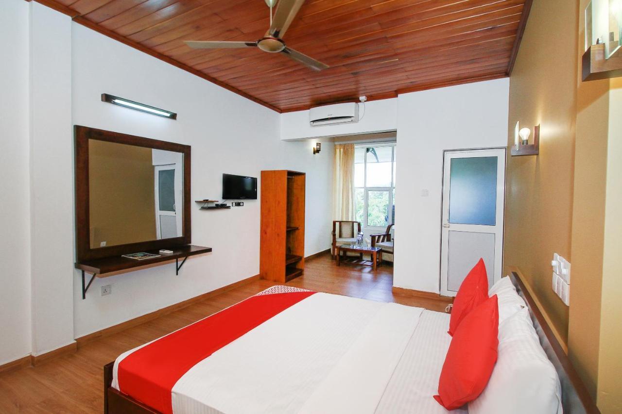 Oyo 471 Randiya Hotel Moratuwa Ngoại thất bức ảnh