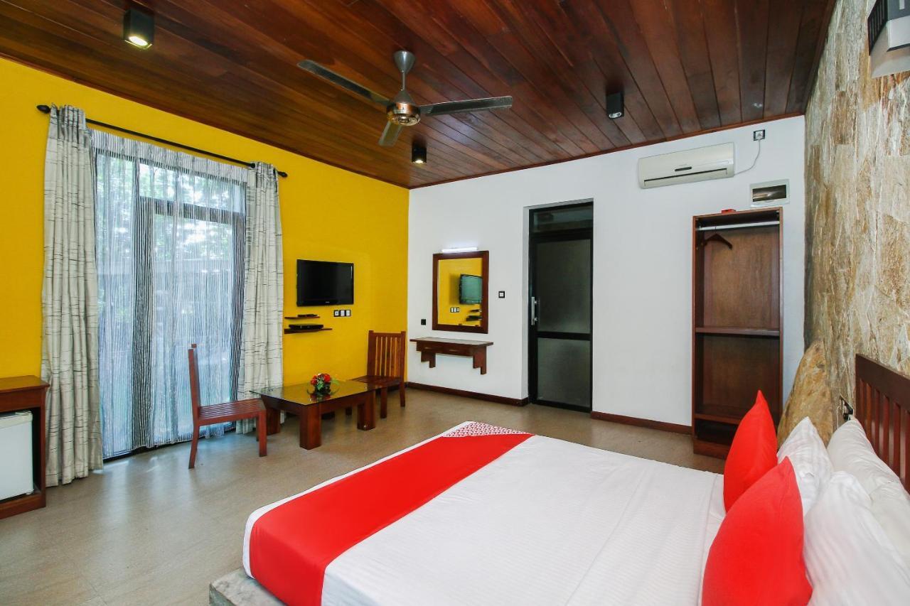 Oyo 471 Randiya Hotel Moratuwa Ngoại thất bức ảnh