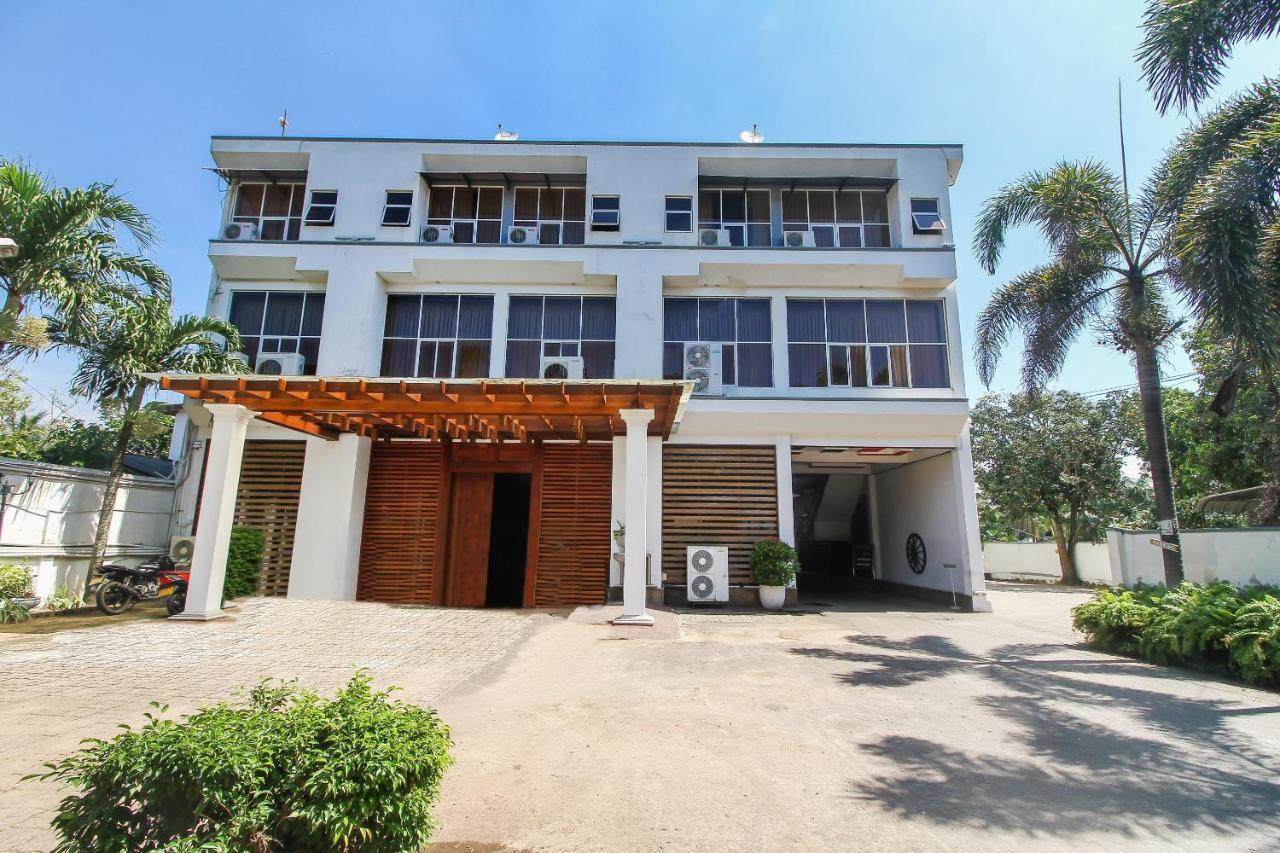 Oyo 471 Randiya Hotel Moratuwa Ngoại thất bức ảnh