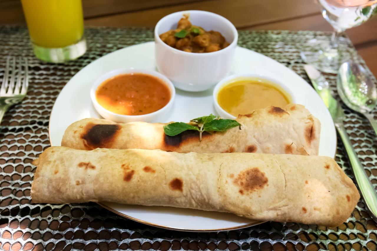 Oyo 471 Randiya Hotel Moratuwa Ngoại thất bức ảnh